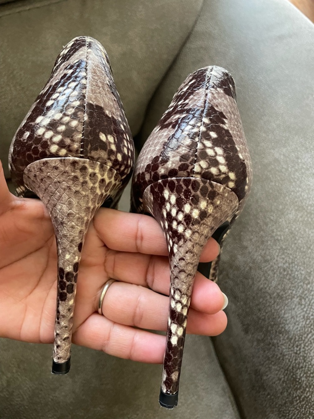 Zara Basic Collection Snakeskin Print Leather Pointy Toe Heels - Picture 2 of 5